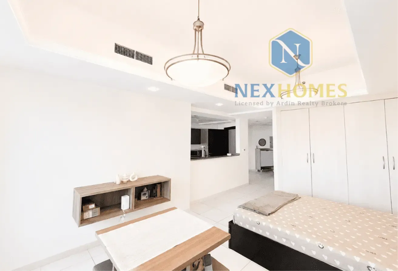 Bright Studio | Semi-Closed Kitchen | 5 Min Metro