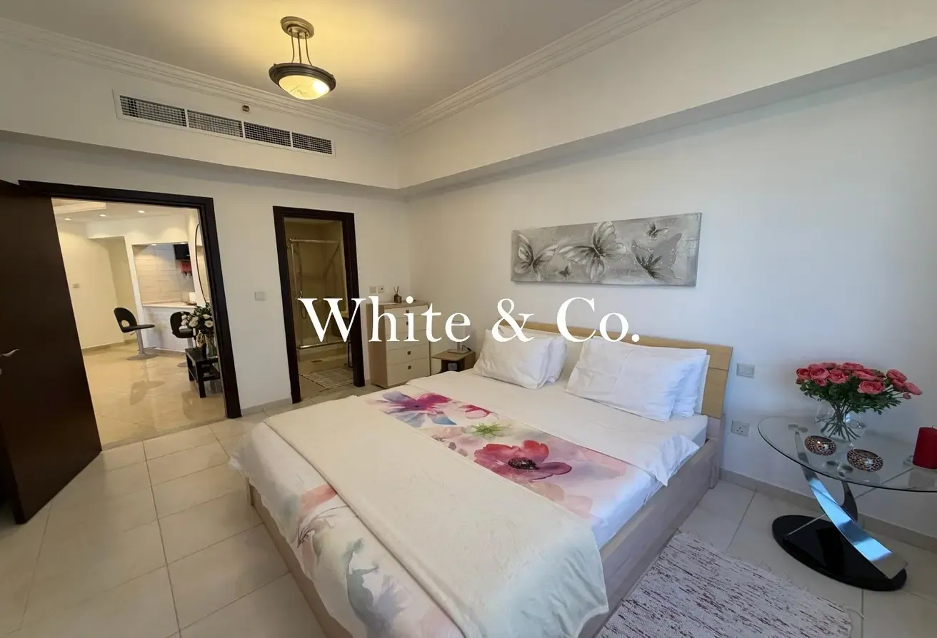 Fully Furnished | Next to Metro | Vacant