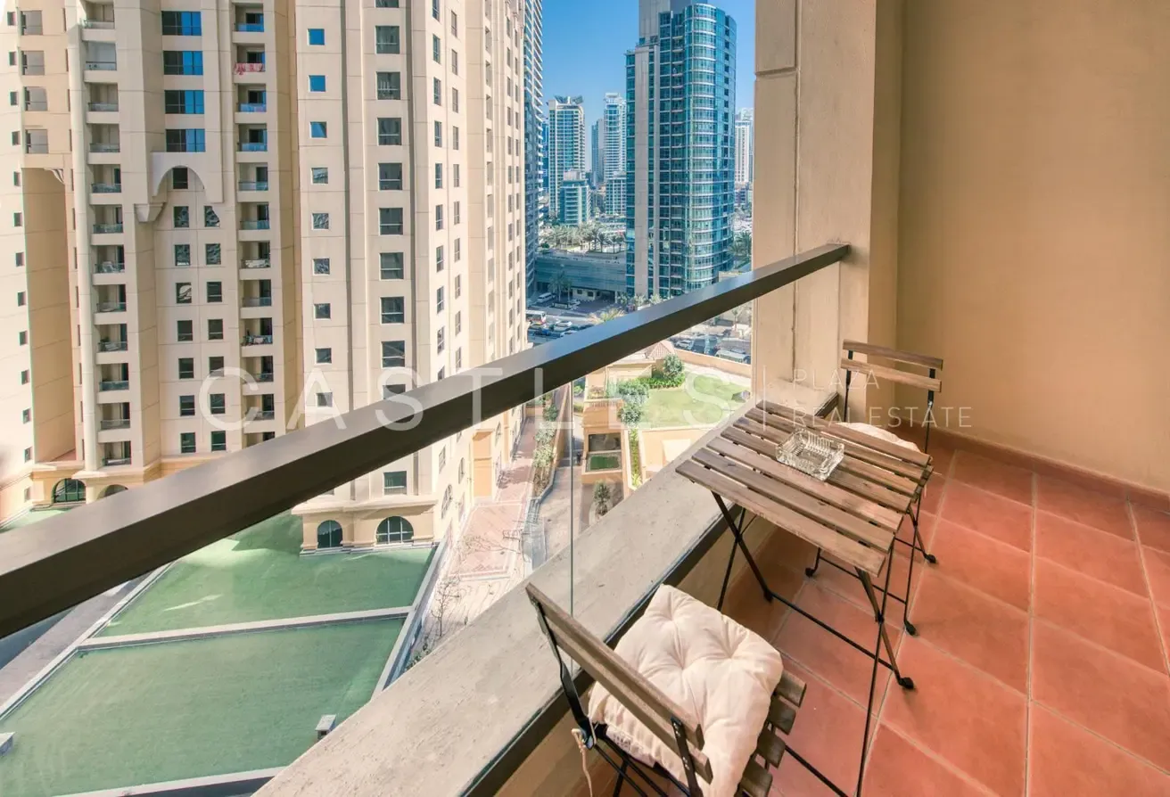 1BR Upgraded & Furnished | Marina View | Ready