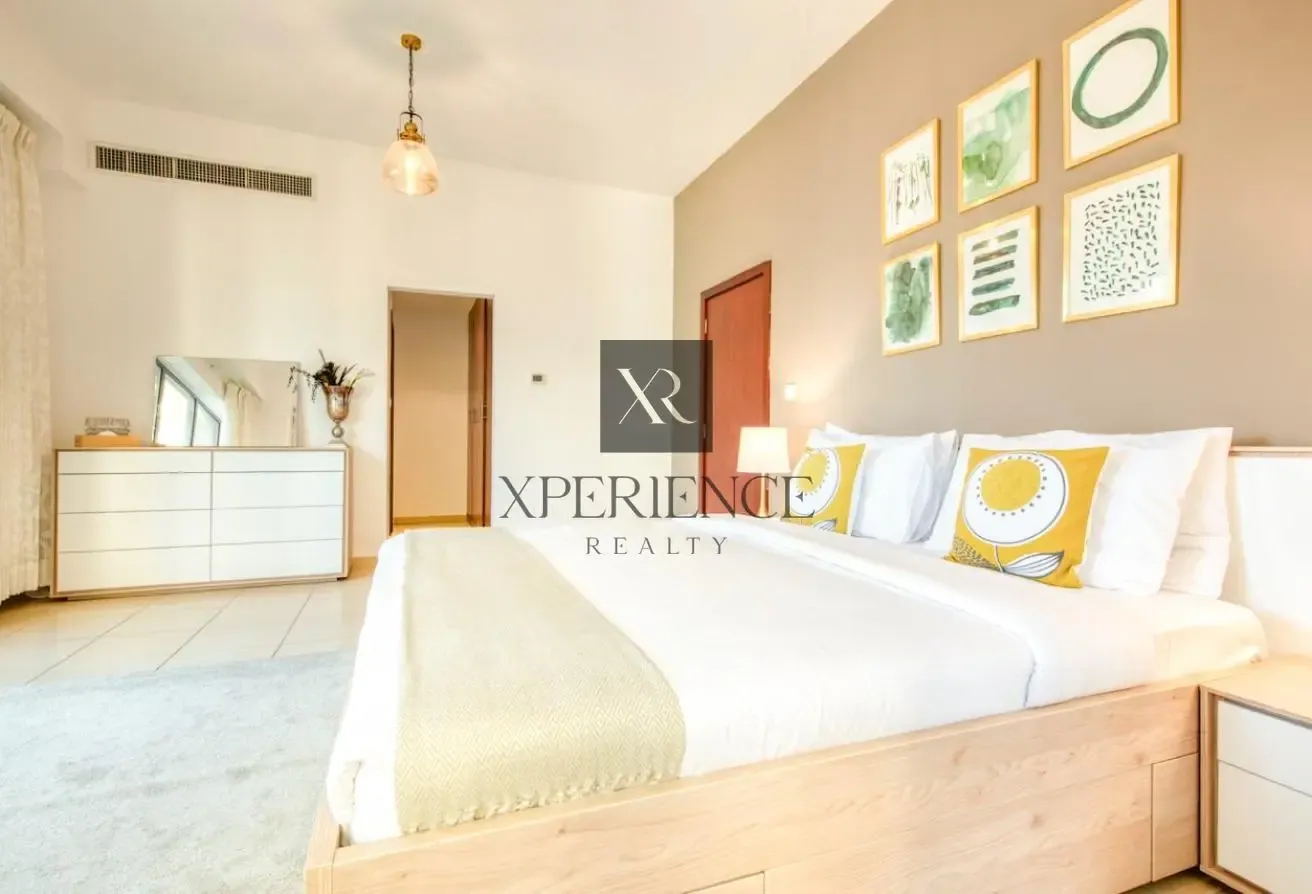 PARTIAL MARINA VIEW | SPACIOUS | HIGH FLOOR