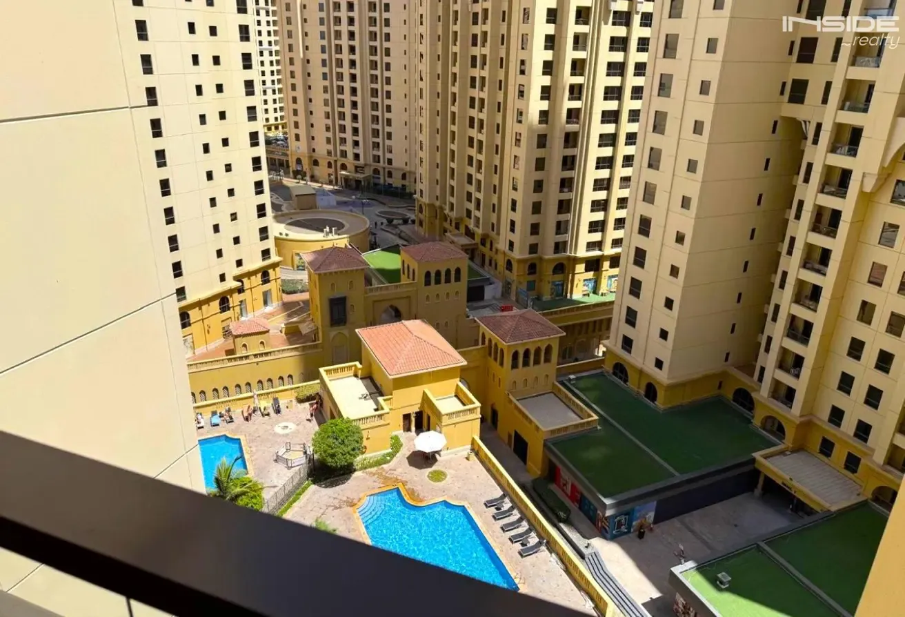 Bright Elegant | Furnished Apartment | Vacant