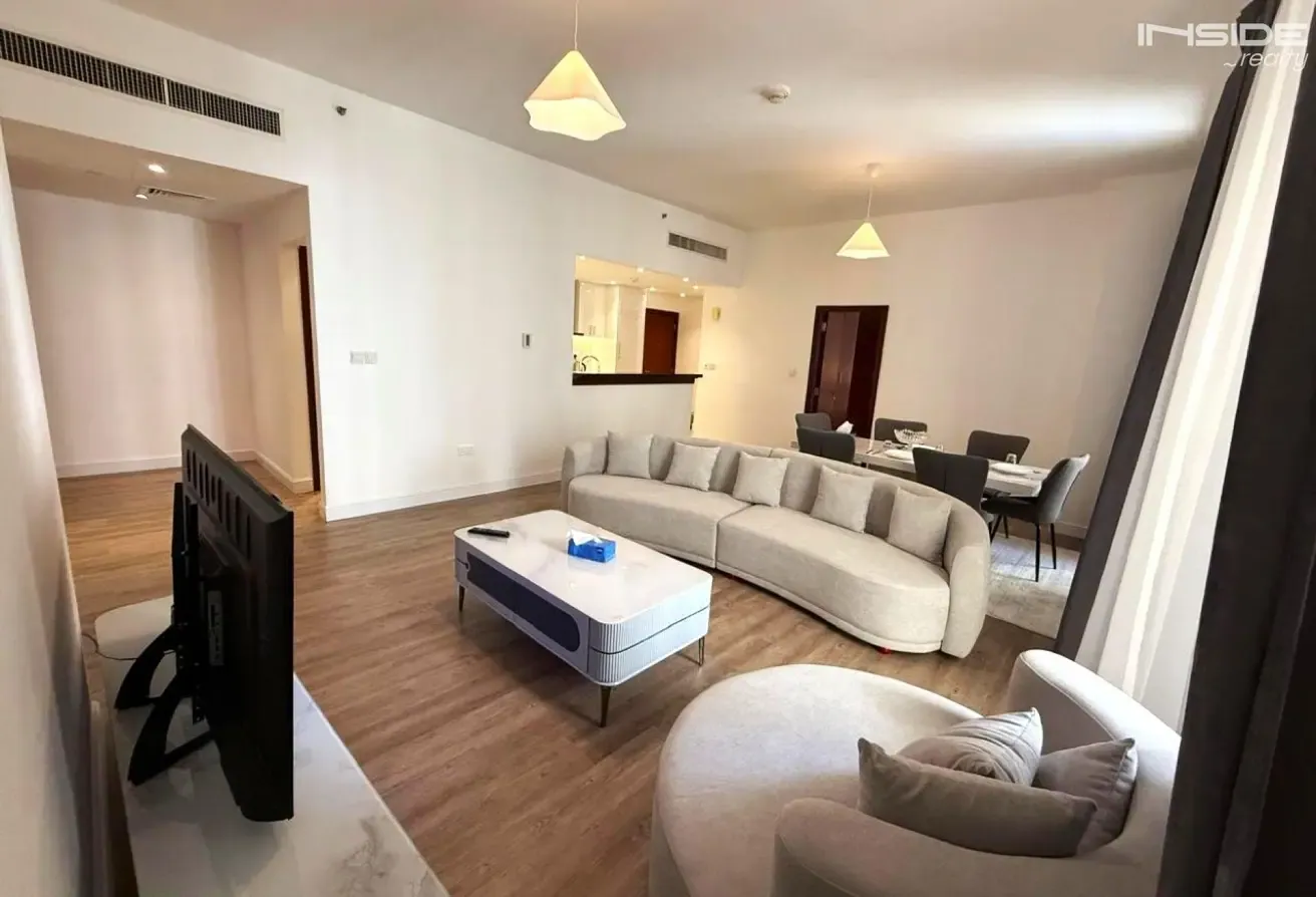 Bright Elegant | Furnished Apartment | Vacant
