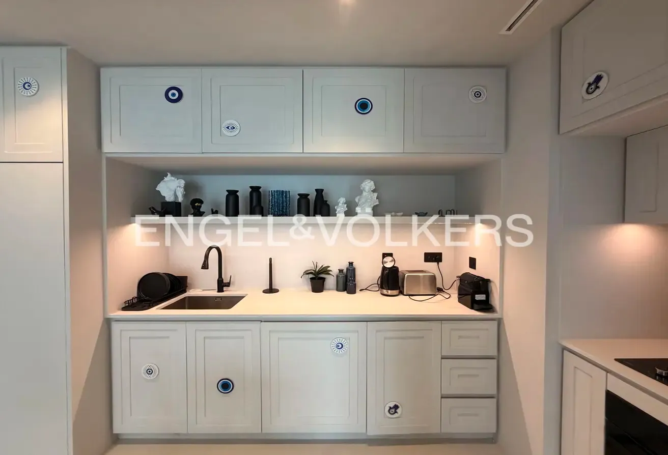 Exclusive  |  Upgraded  |  Fully Furnished