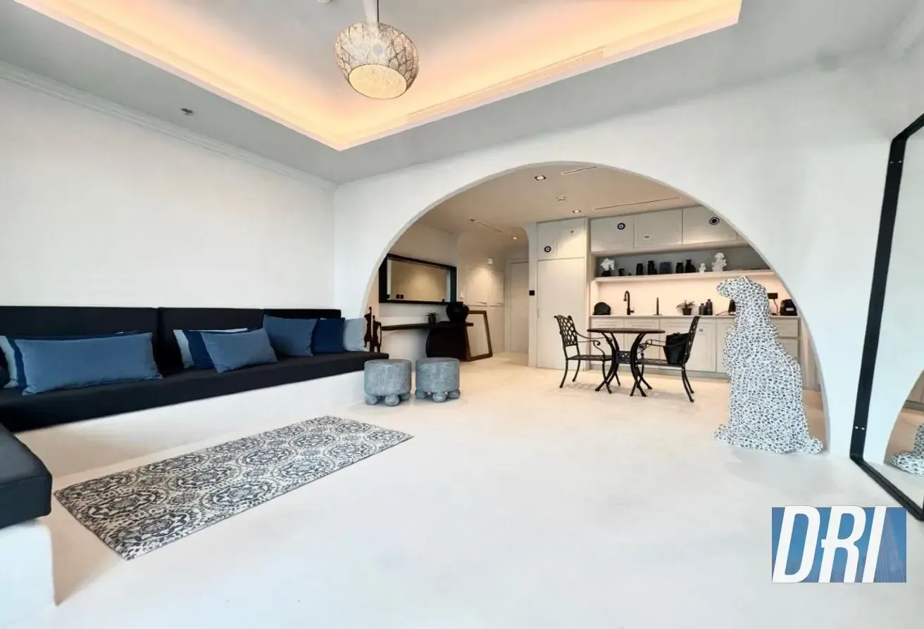 Furnished Designed 1 bedrooms With Private Beach