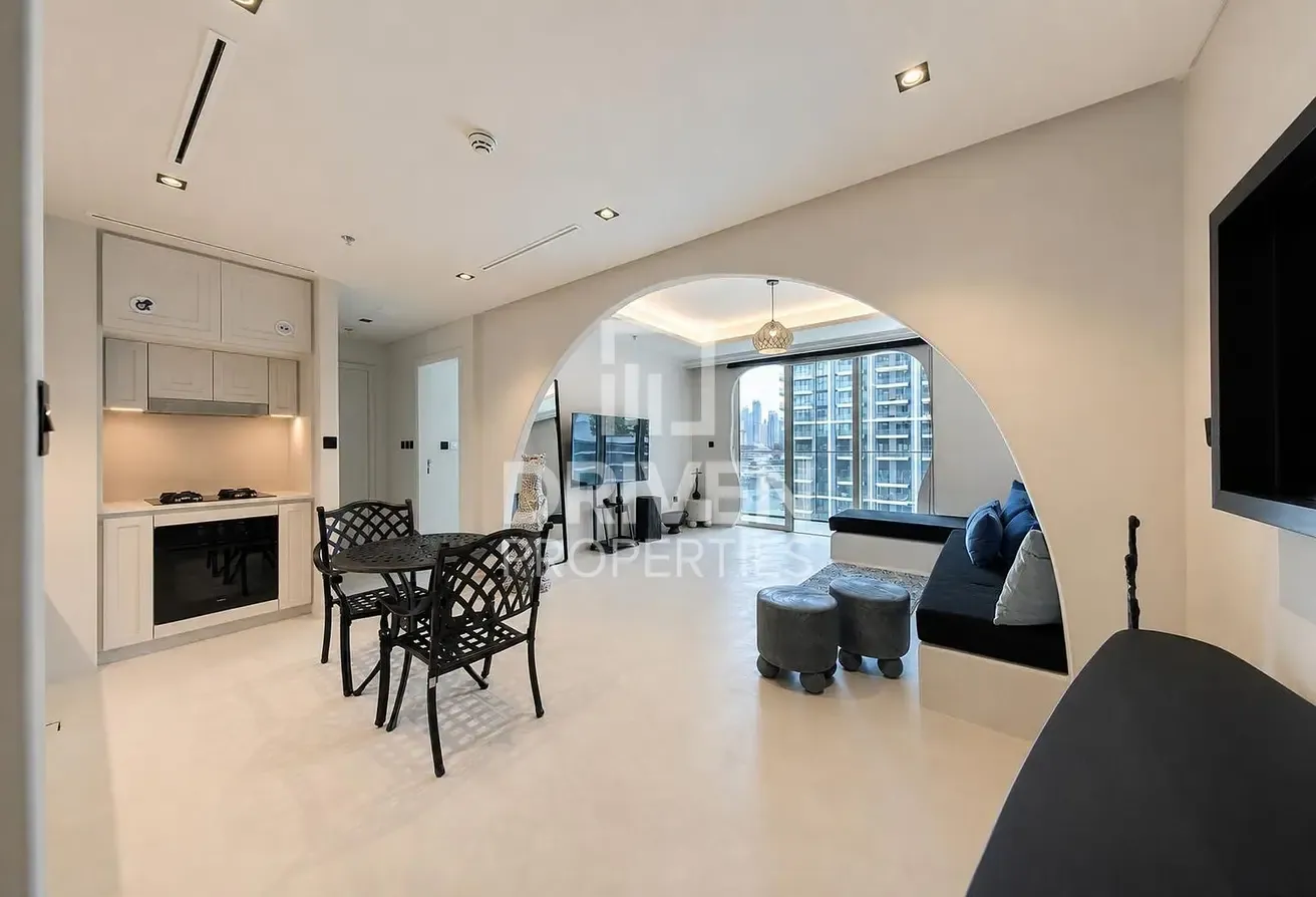 Upgraded | Fully Furnished | Ready to Move in