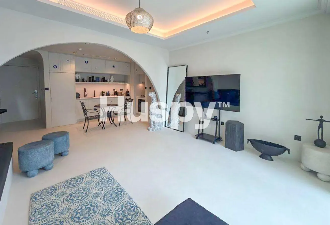 Furnished | Vacant | Beach Access