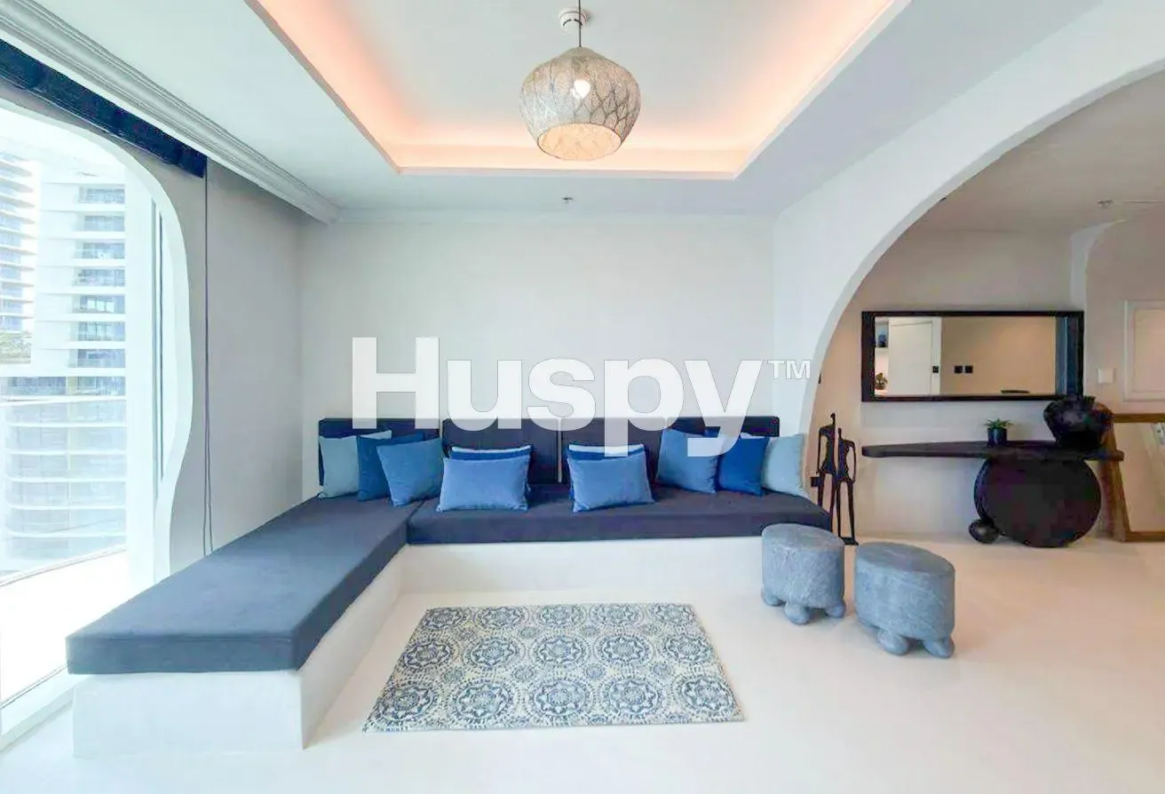 Furnished | Vacant | Beach Access