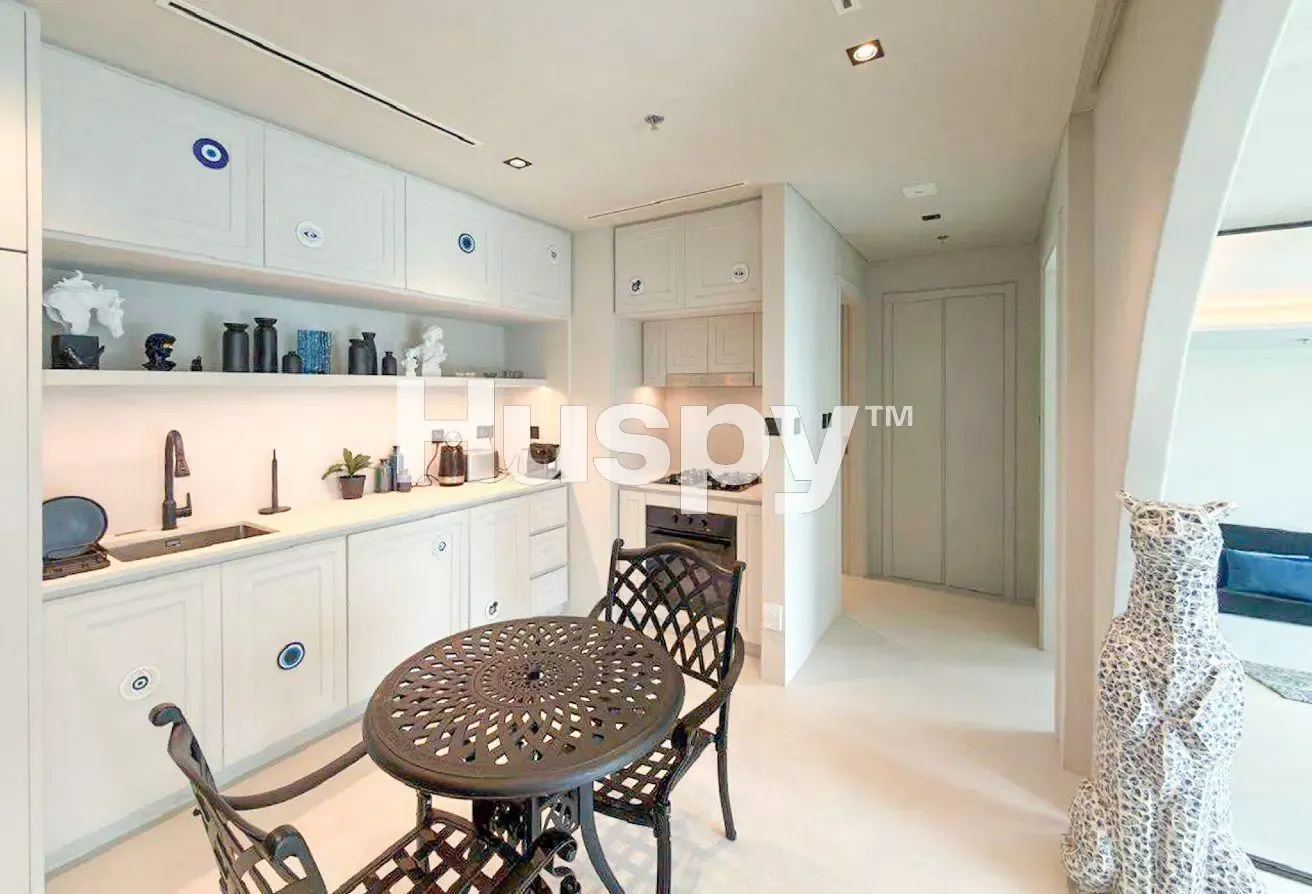 Furnished | Vacant | Beach Access