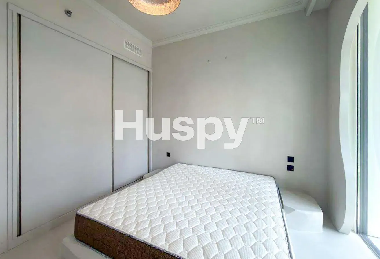 Furnished | Vacant | Beach Access