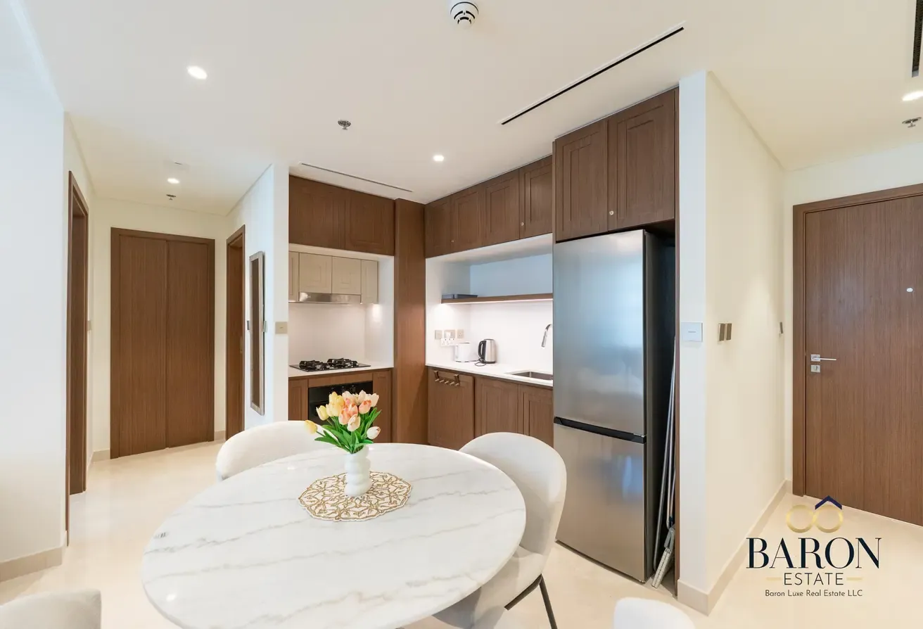 Fully Furnished | High Floor | Upgraded