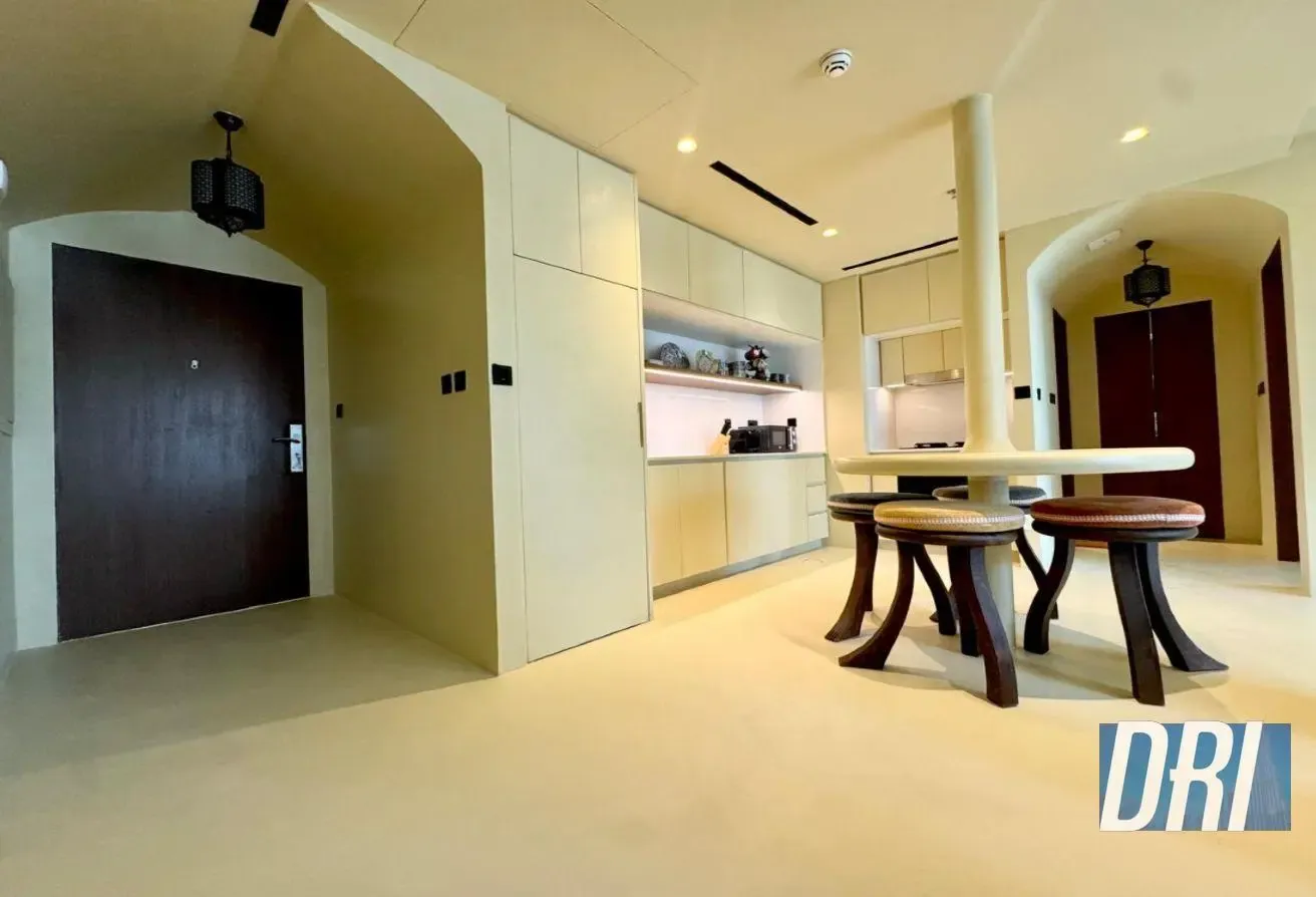 Coastal elegant apartment with private Beach