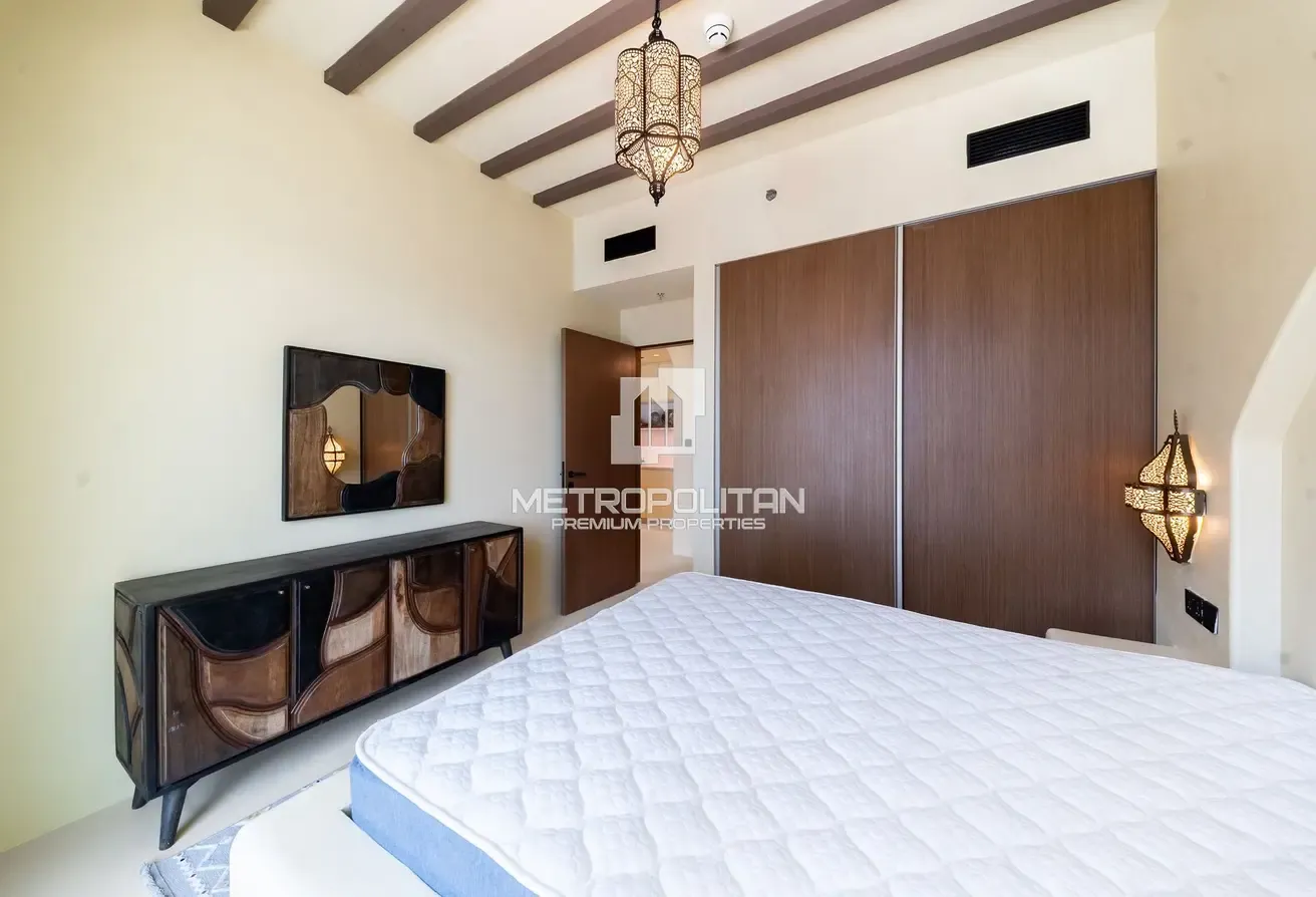 Fully Upgraded Unit | Sea View | Direct Beach