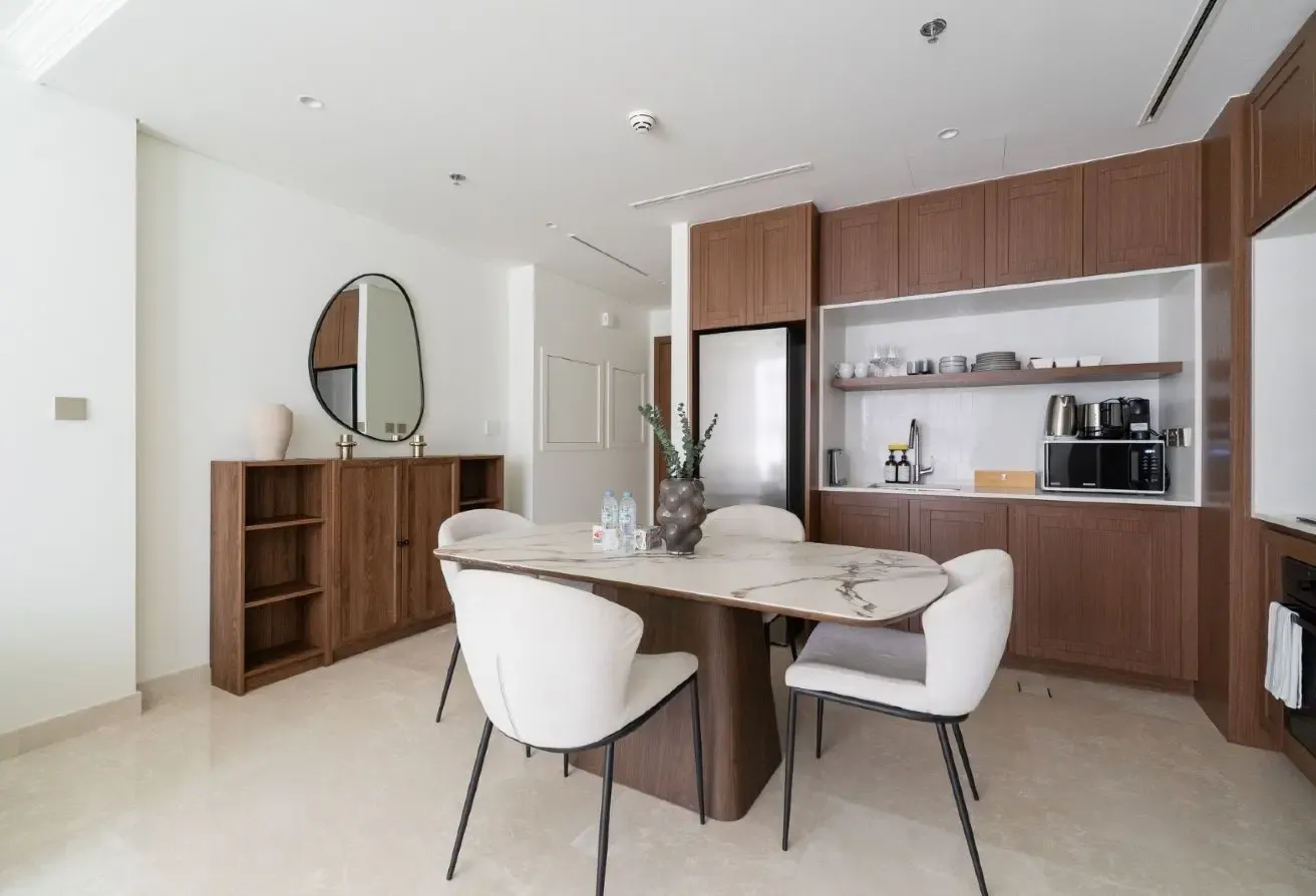 Fully Furnished | Stylish Unit | Vacant