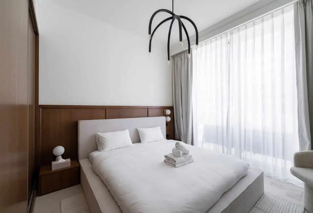 Fully Furnished | Stylish Unit | Vacant