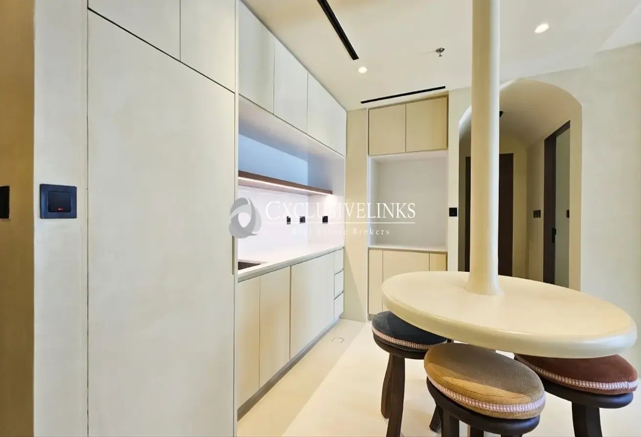 Elegant Furnished| Beach Front| Available now