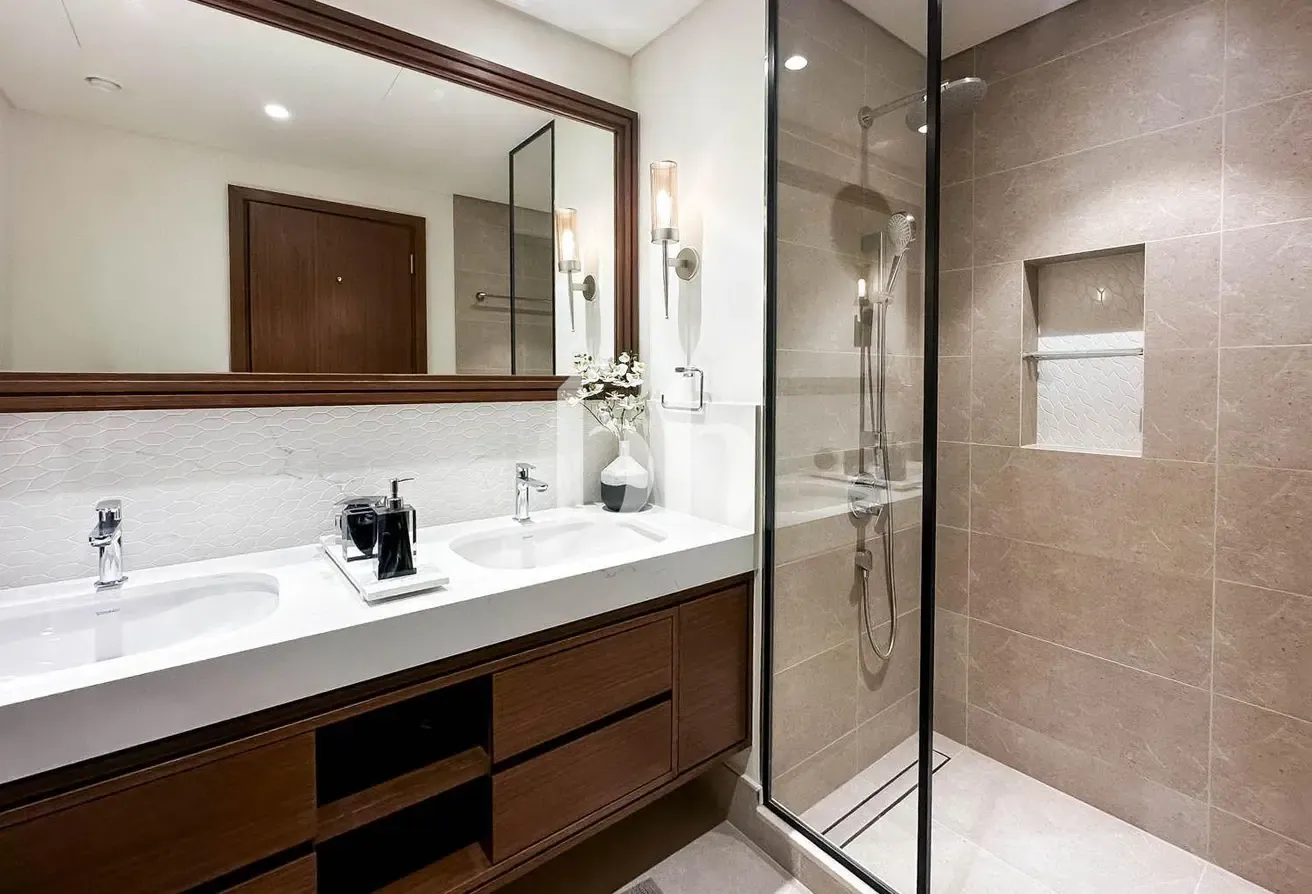 Sea View | Upgraded | Fully Furnished