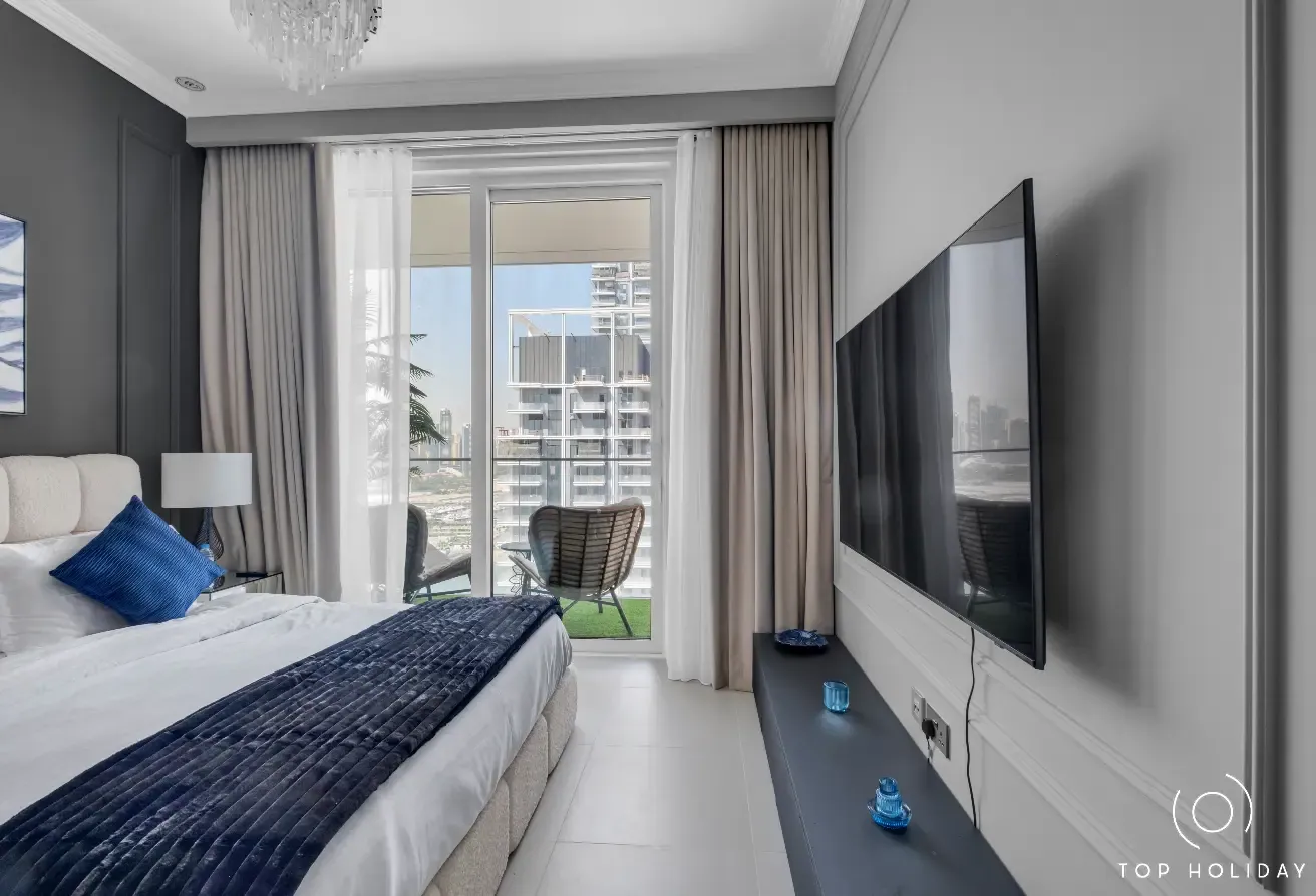 Atlantis palm view-all bills included T.C. APPLY