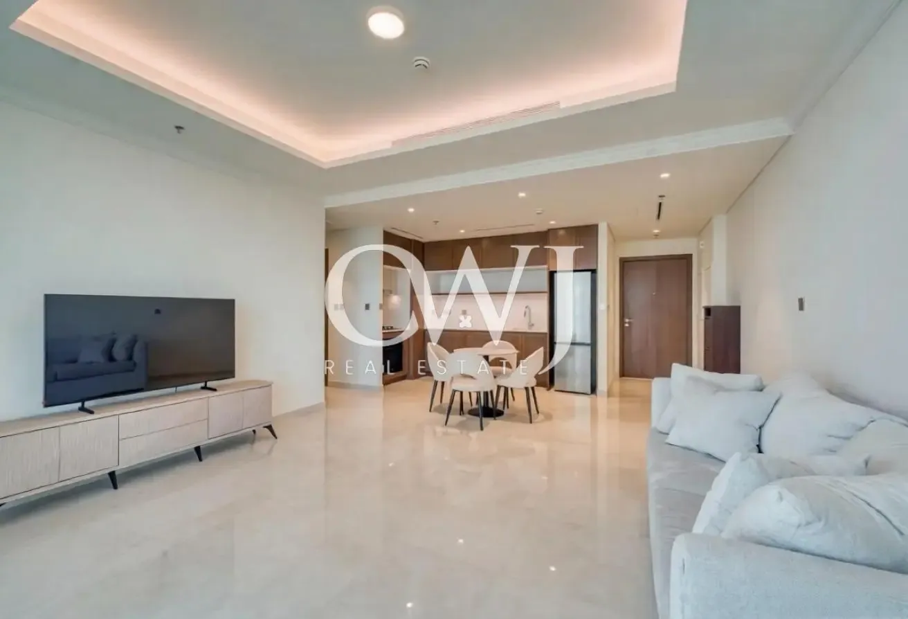 Vacant | Furnished | High Floor | Palm View