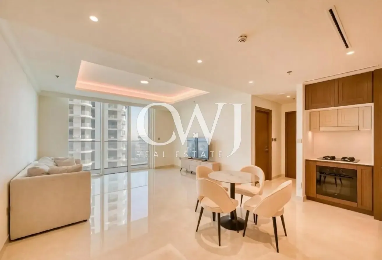 Vacant | Furnished | High Floor | Palm View