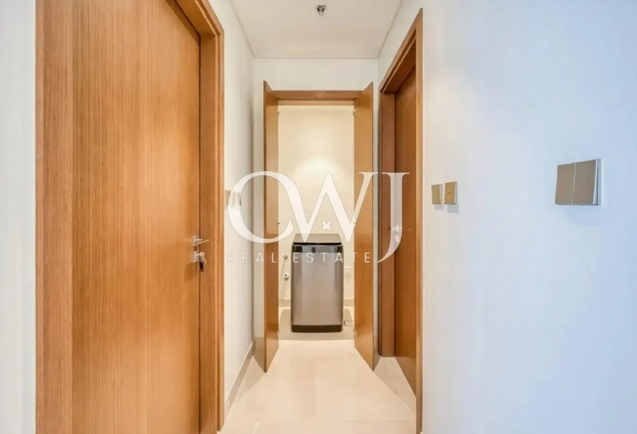 Vacant | Furnished | High Floor | Palm View