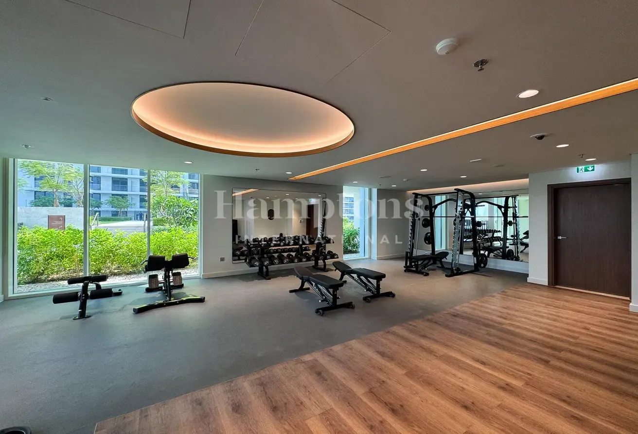 Spacious Layout | Fully Furnished | Sea-Park View
