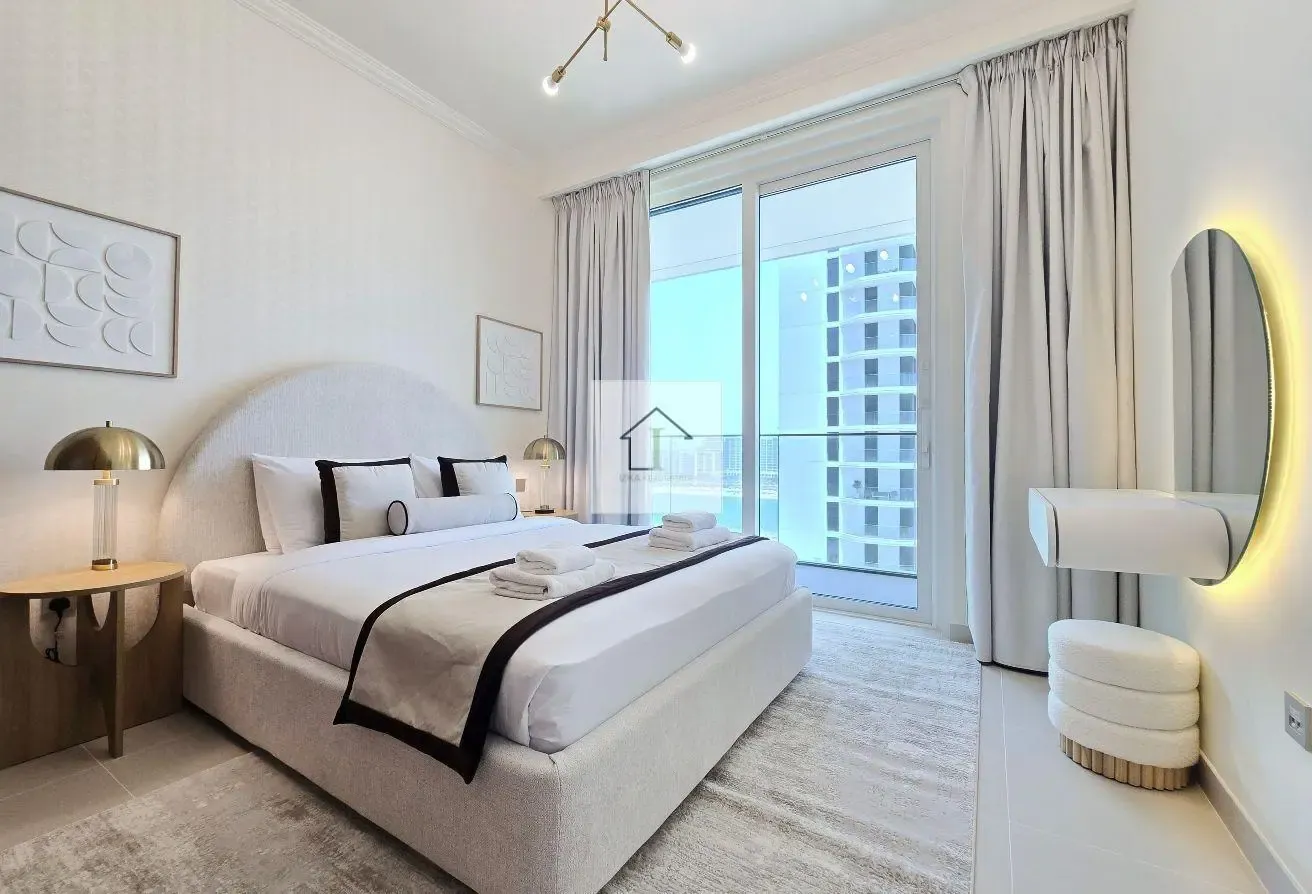 FULLY FURNISHED | HIGH FLOOR | PALM- PARK VIEW