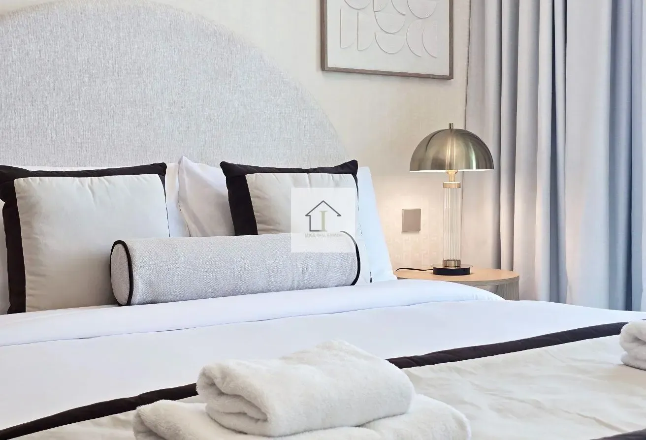 FULLY FURNISHED | HIGH FLOOR | PALM- PARK VIEW