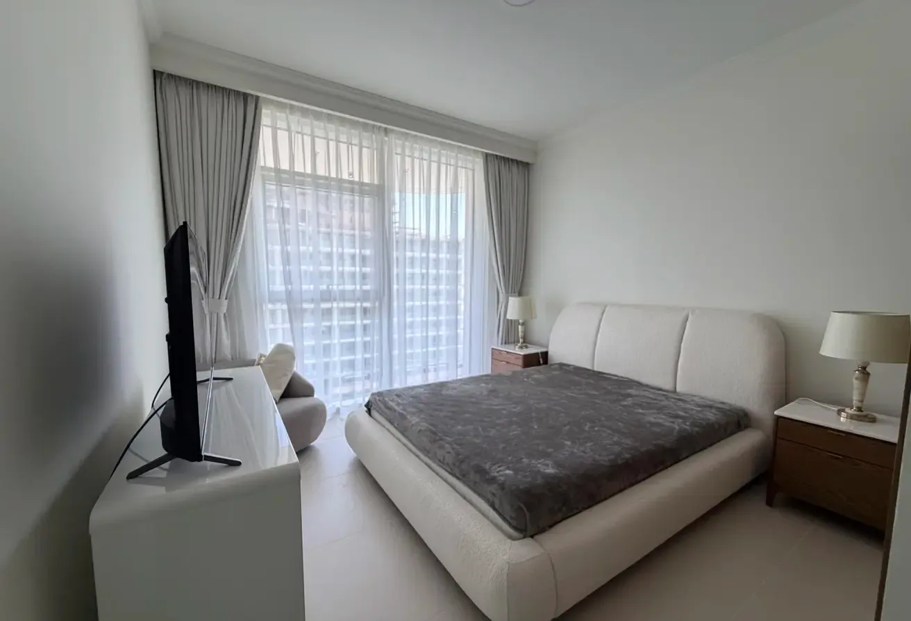 Fully Furnished | Up to 4 cheques | Brand new