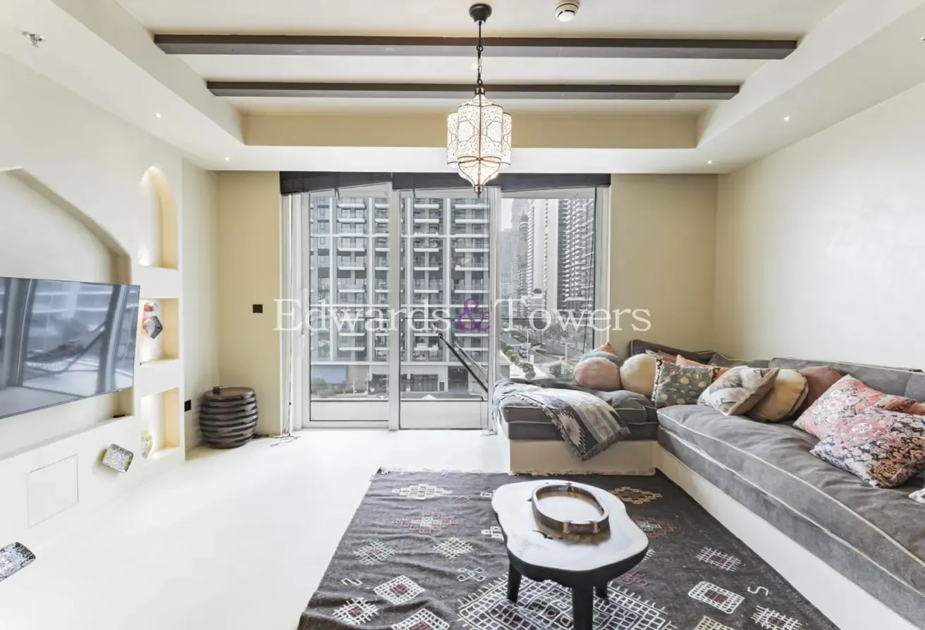 Upgraded | Marina View | Traditional Interior