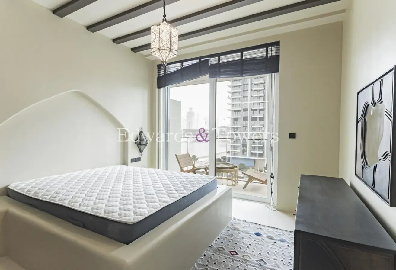 Upgraded | Marina View | Traditional Interior