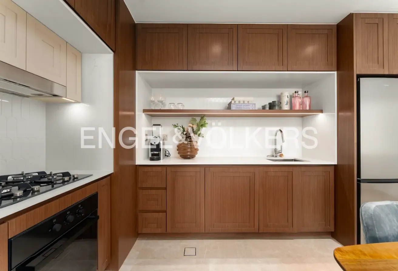 Incredible Views | Fully Furnished | Vacant Now