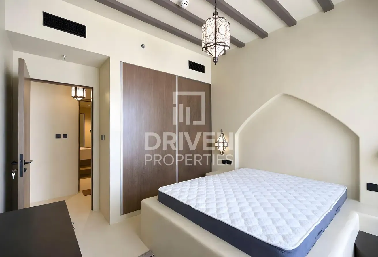 Fully Upgraded | Sea View | Ready To Move In