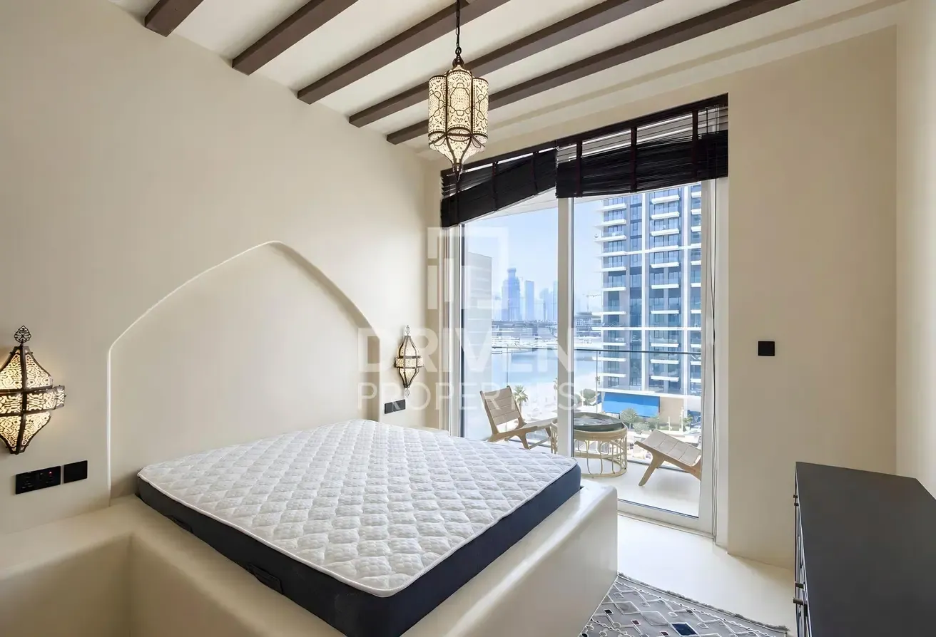 Fully Upgraded | Sea View | Ready To Move In