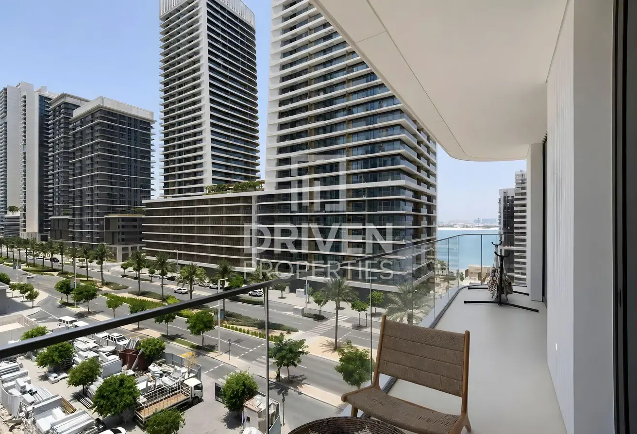 Fully Upgraded | Sea View | Ready To Move In