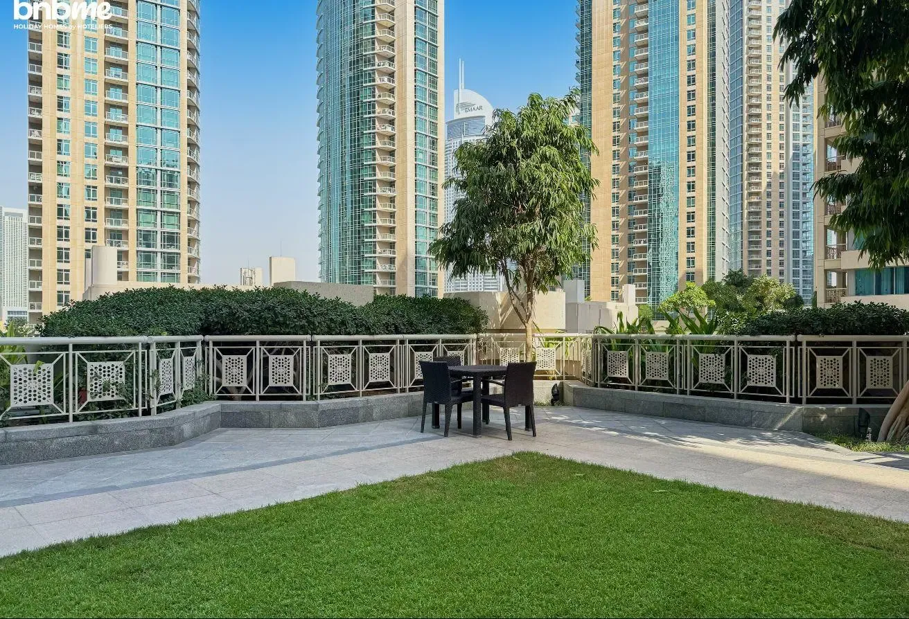 Downtown Apartment | Near Burj Khalifa & Fountain
