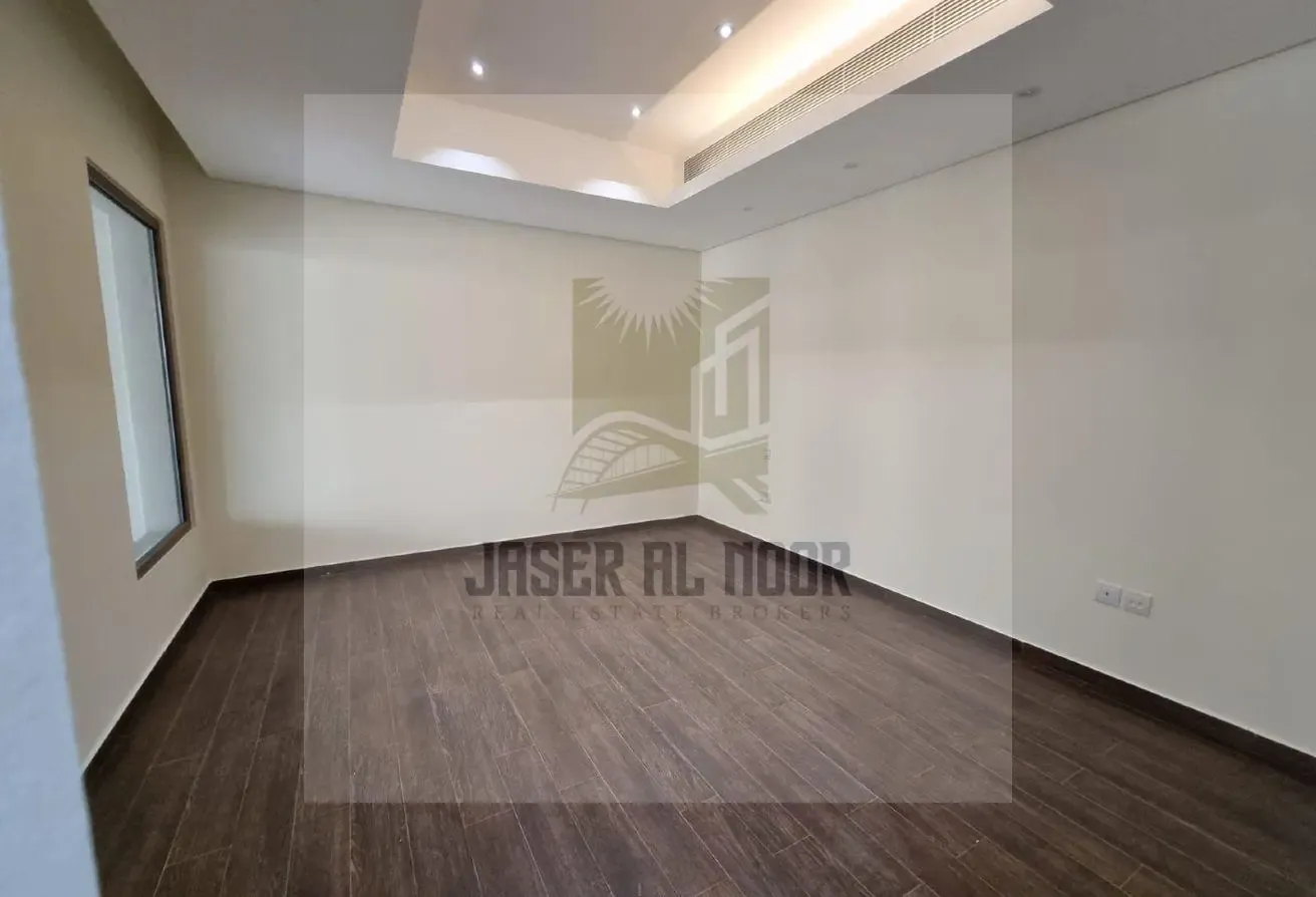 Must See |Stunningly Large |Lowest Price in Market