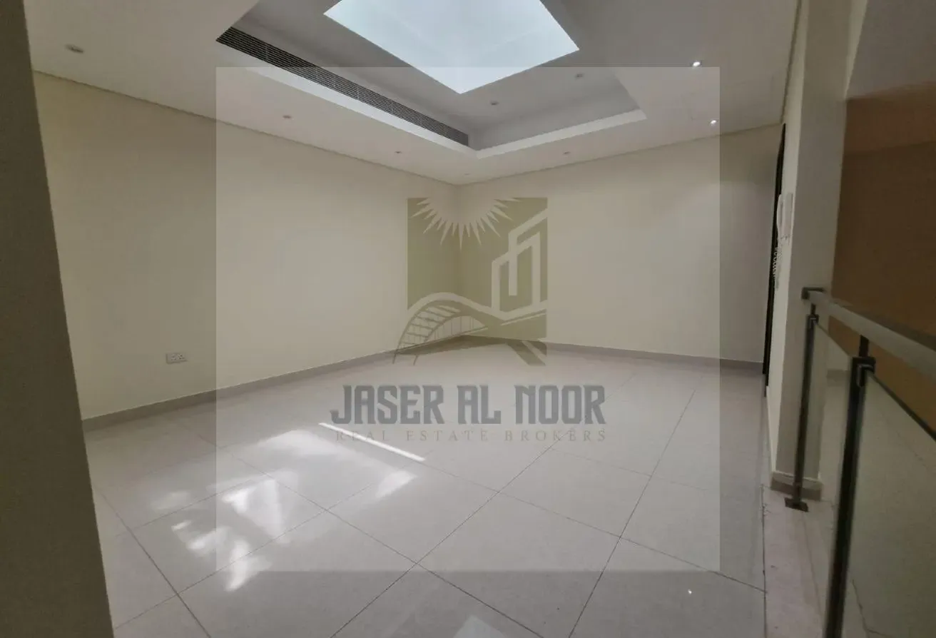 Must See |Stunningly Large |Lowest Price in Market