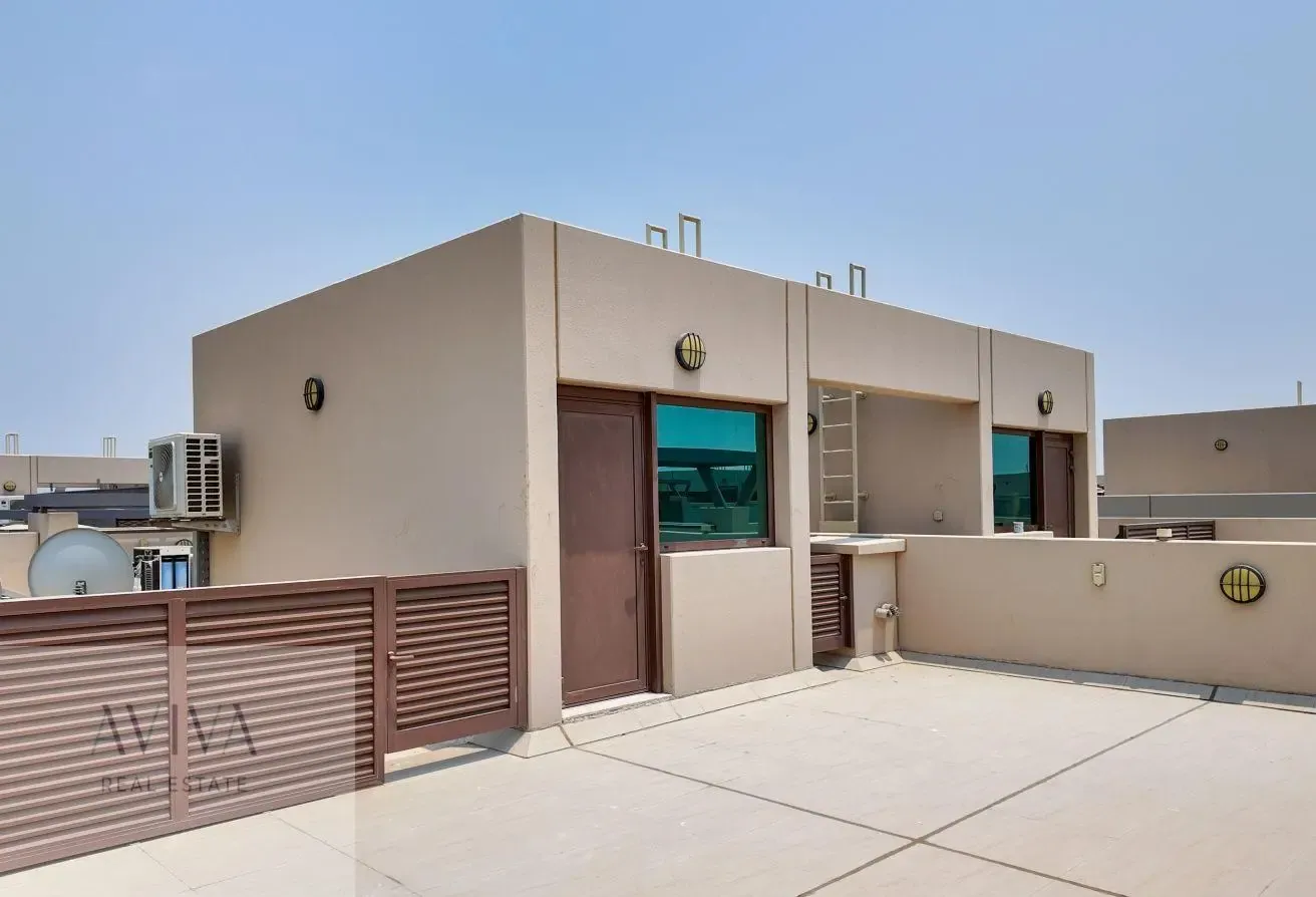SPACIOUS 4BR | GATED COMMUNITY | READY OCT 1ST
