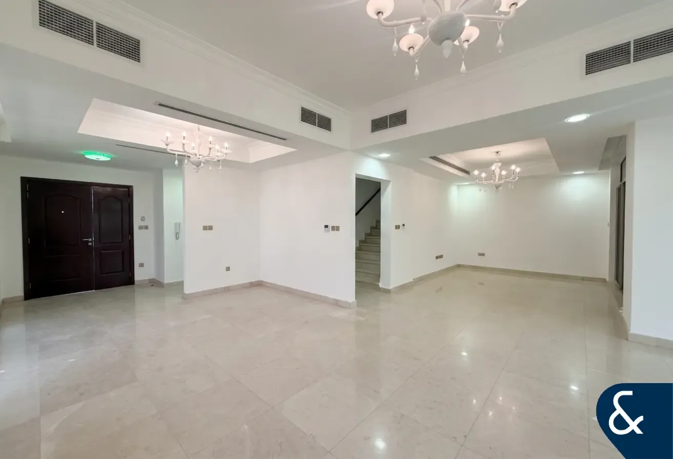 4 Bed | Single Row | Corner Plot | Burj View
