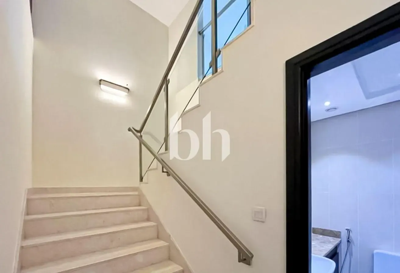 Corner Unit | Landscaped | Great Location