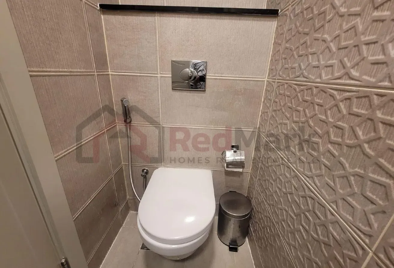 Ready to Move //Corner Unit // Single Row //