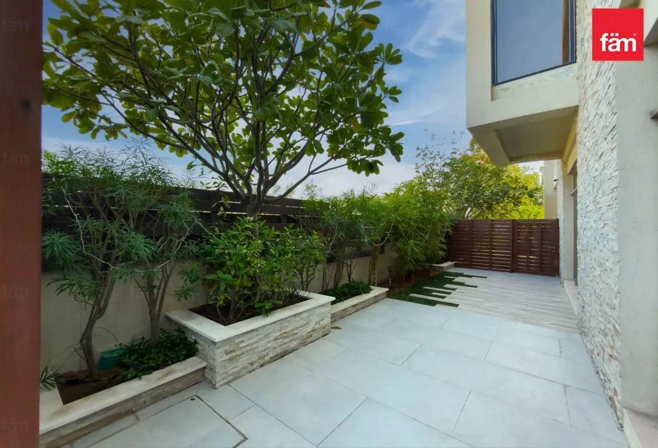 Corner Unit | Ready To Move | Fully Furnished