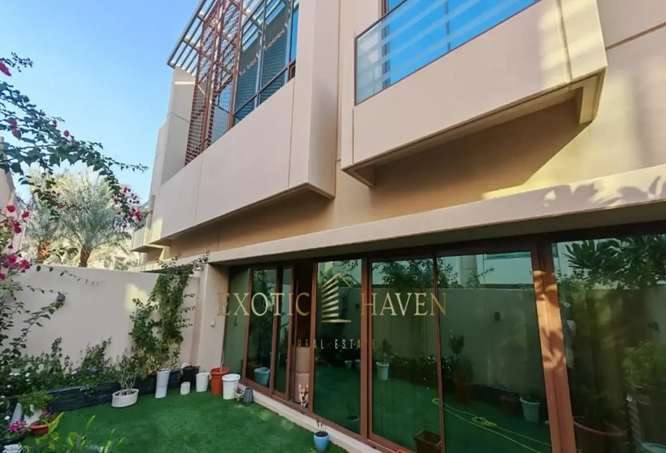Near Park | Large Layout | Unfurnished