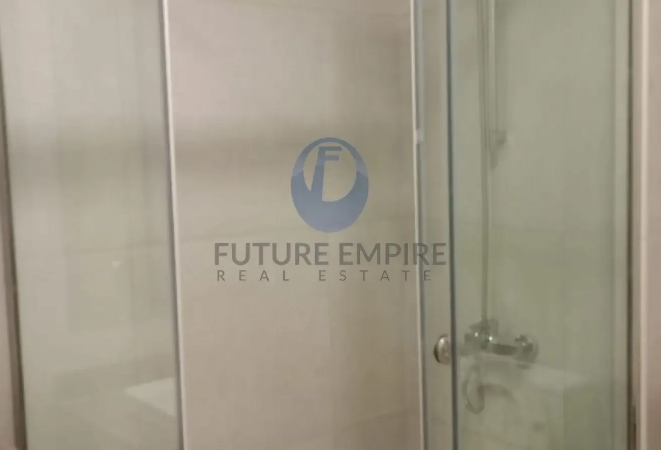 2 BR Apartment in Bur Dubai with Shared Pool