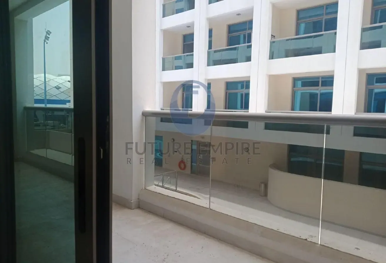 Specious 1BR | Smart Layout | Available Now