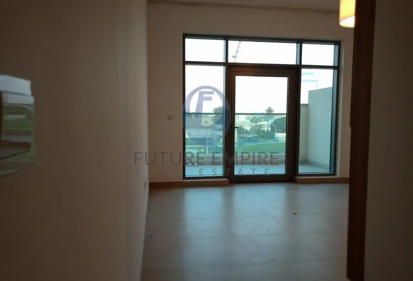 Spacious 2BR | Prime Layout | Vacant Now