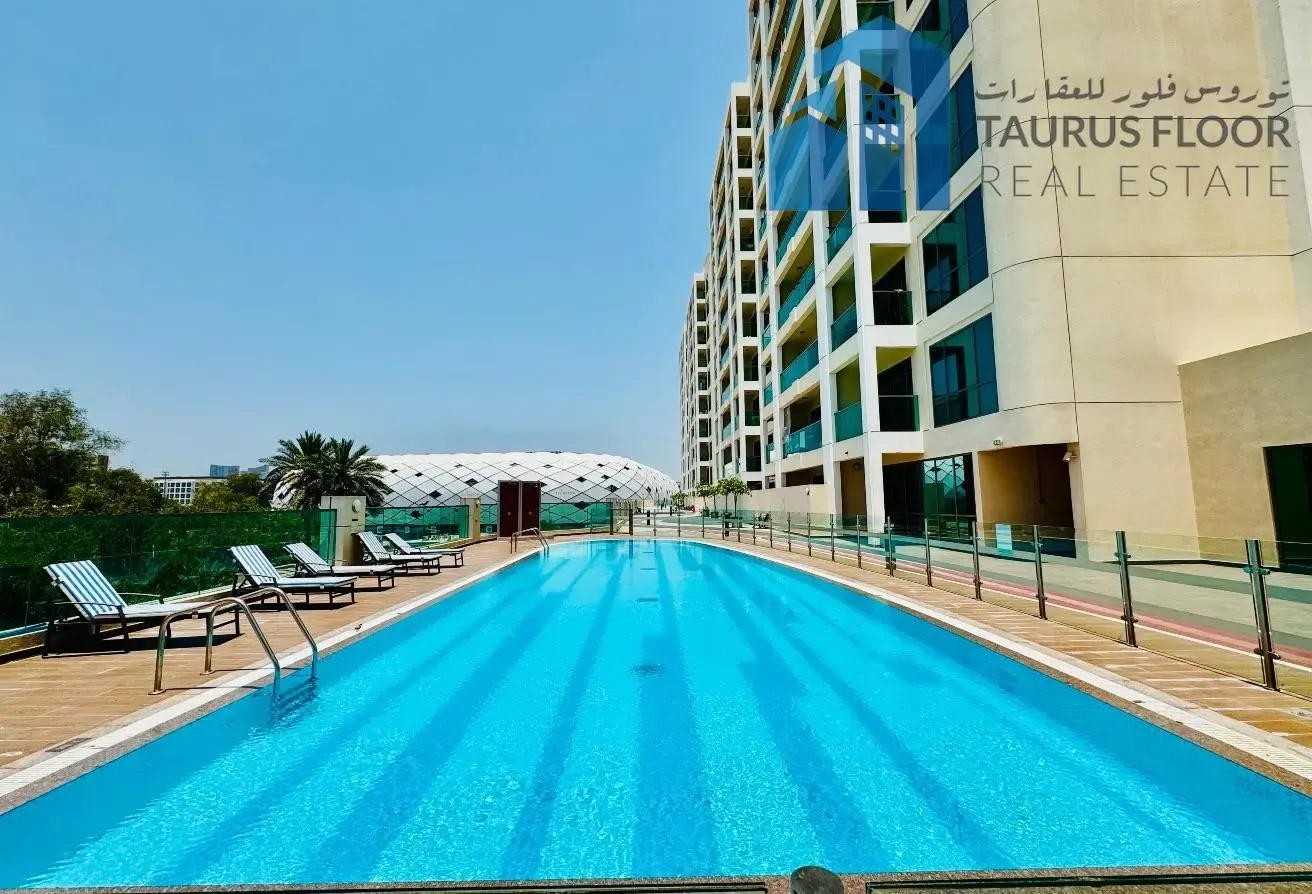 LUXURY LIVING 2BHK APT || GYM,POOL, PARKING|| OPT