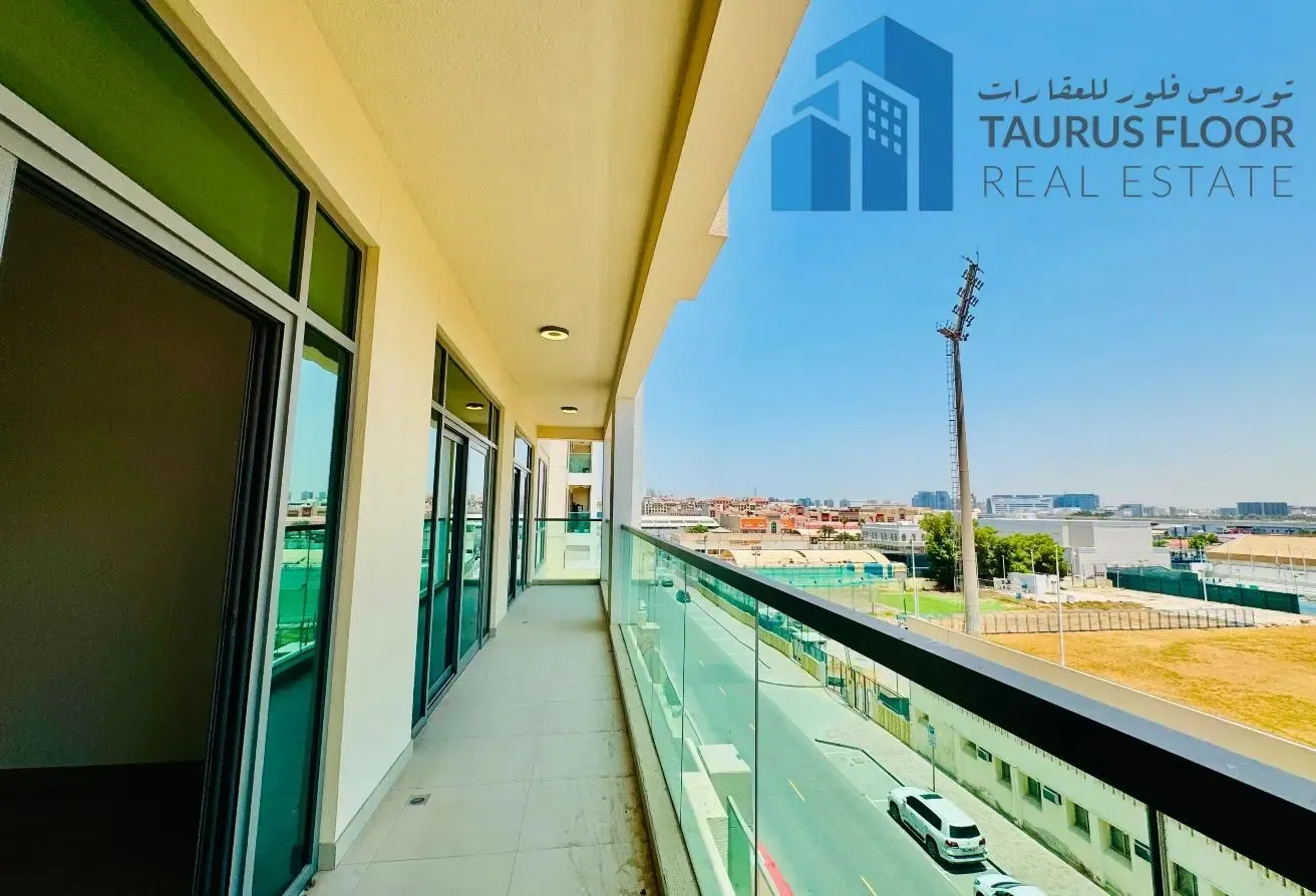 LUXURY LIVING 2BHK APT || GYM,POOL, PARKING|| OPT