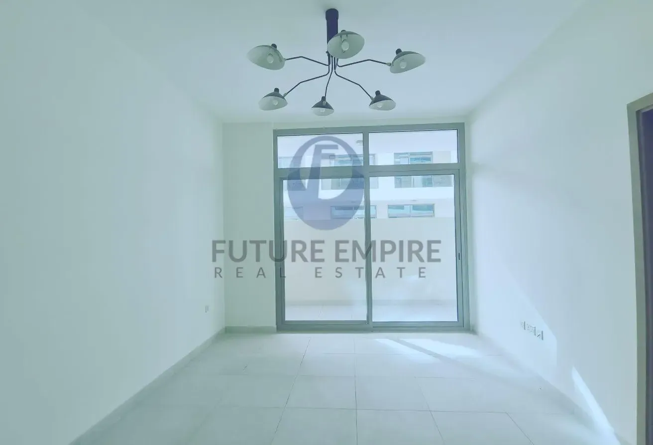 30 Days Free | All Amenities | Chiller Free