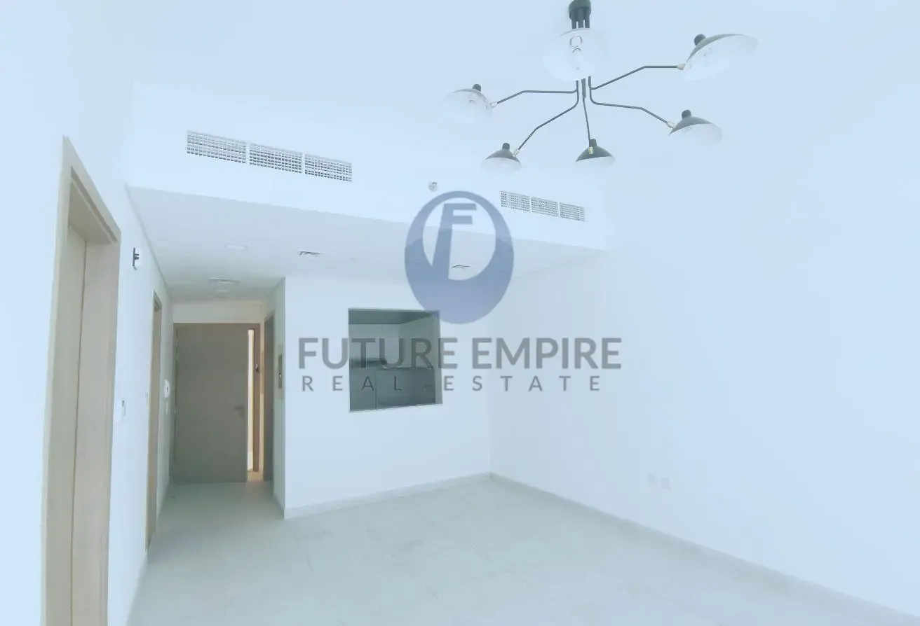 30 Days Free | All Amenities | Chiller Free